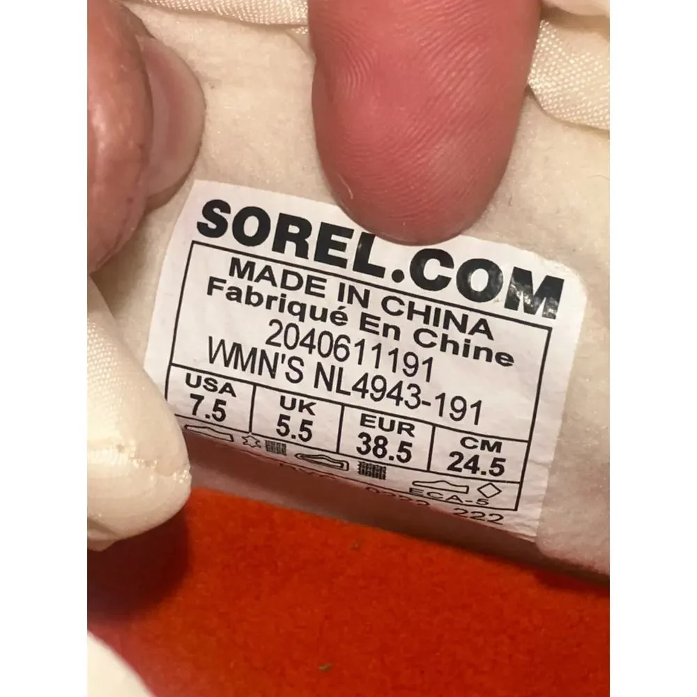 Sorel NWT Out N About III Puffy Zip Boots Sz 7.5 White Black Womens No Box - Picture 7 of 8